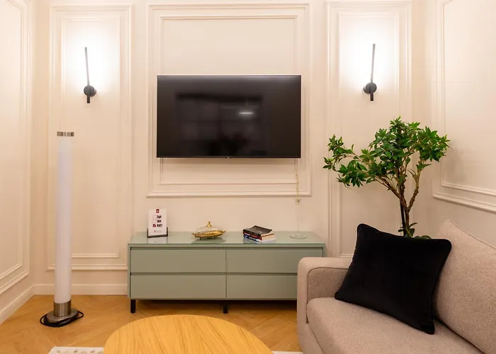 アパート Garden Luxury Residences ティラナ