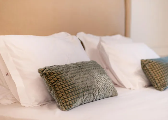 Garden Luxury Residences * ティラナ